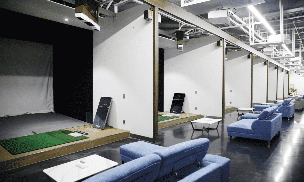 內蒙古包頭某會所高爾夫模擬器